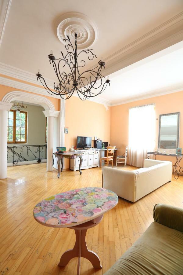 Guest House One Two Three Tbilisi Exterior foto